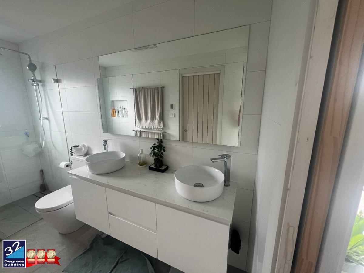 Second Storey Addition - Albion Park (14 of 24)