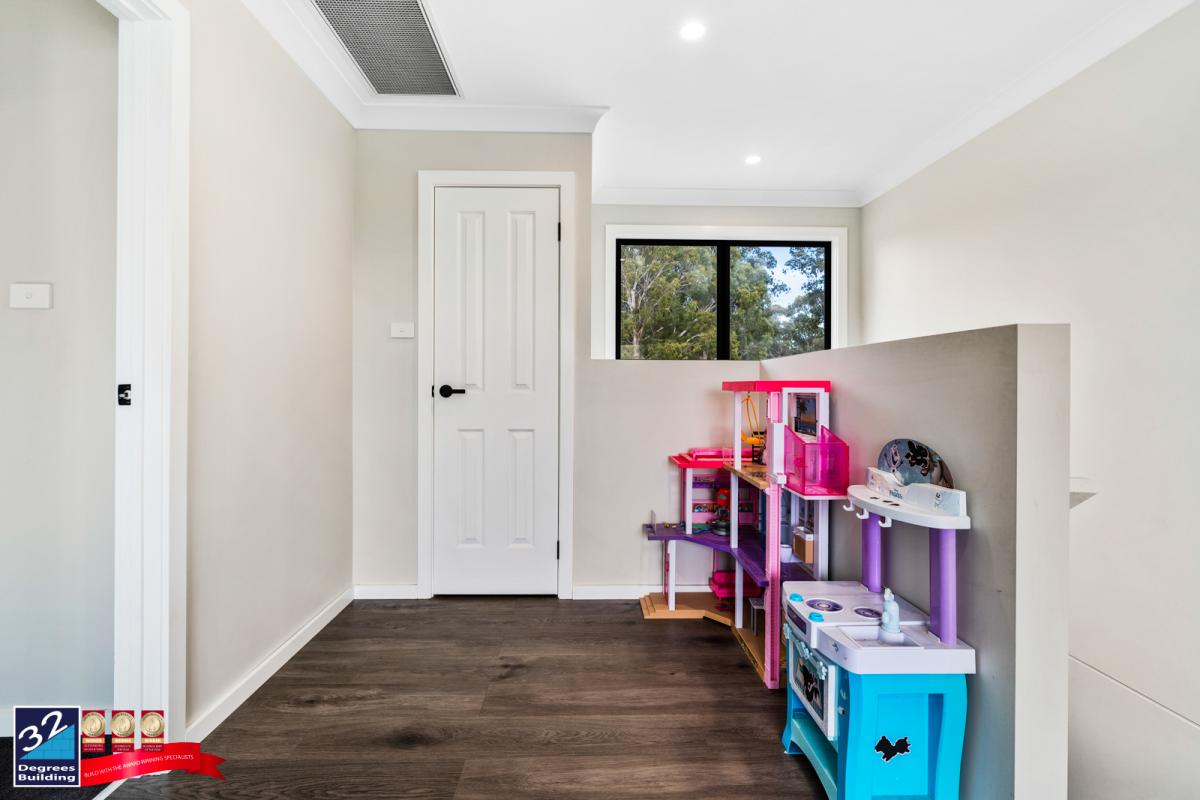 Second Storey Addition - Ambarvale (17 of 39)