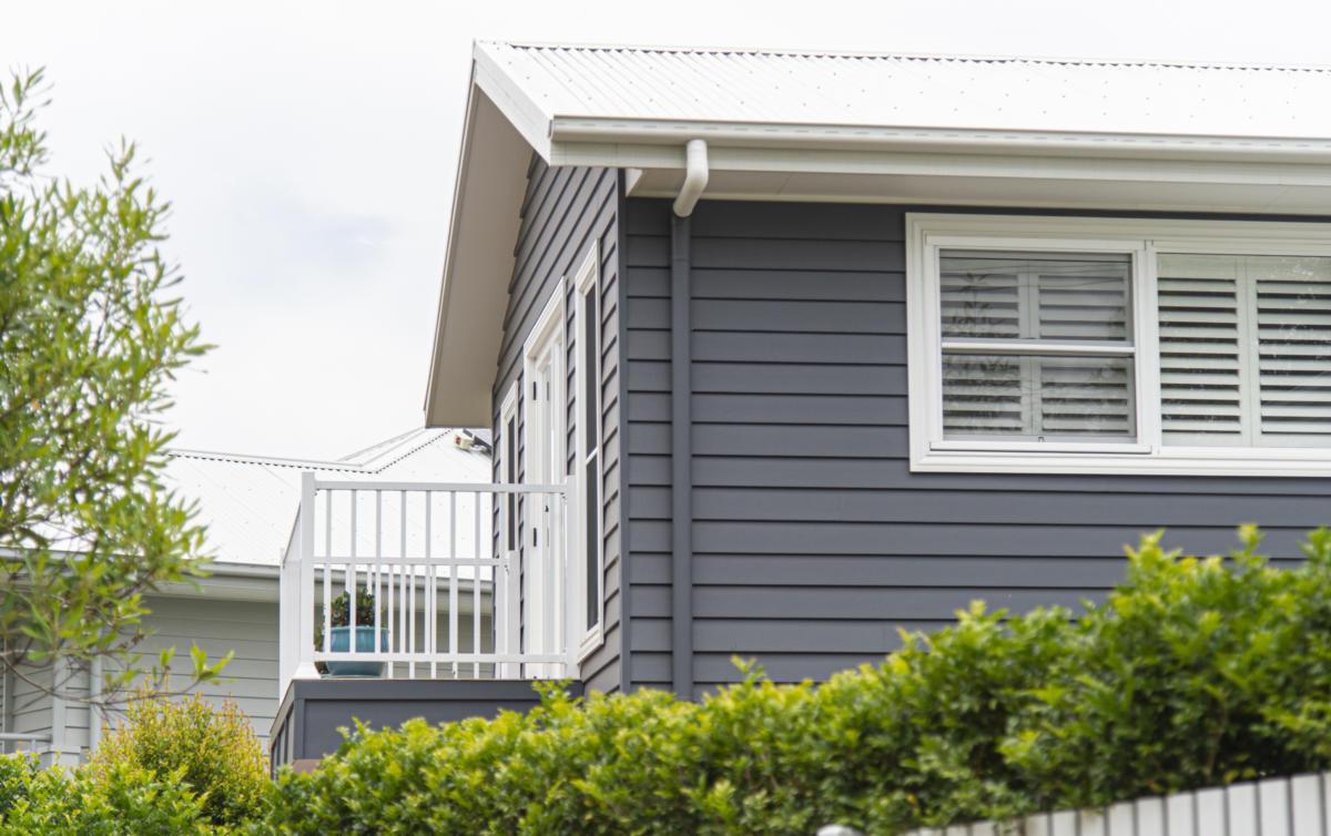 Hamptons Style Dark Grey Cladding Austinmer